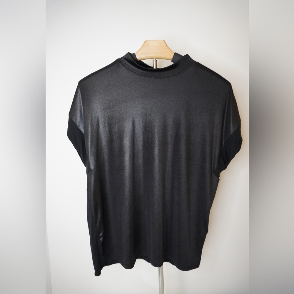 Express Black Satin Short Sleeve Top Elegant Womens Medium